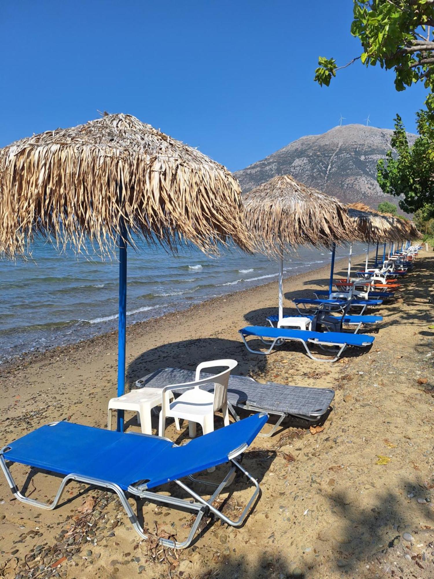 Makinia Beach Нафпактос Экстерьер фото